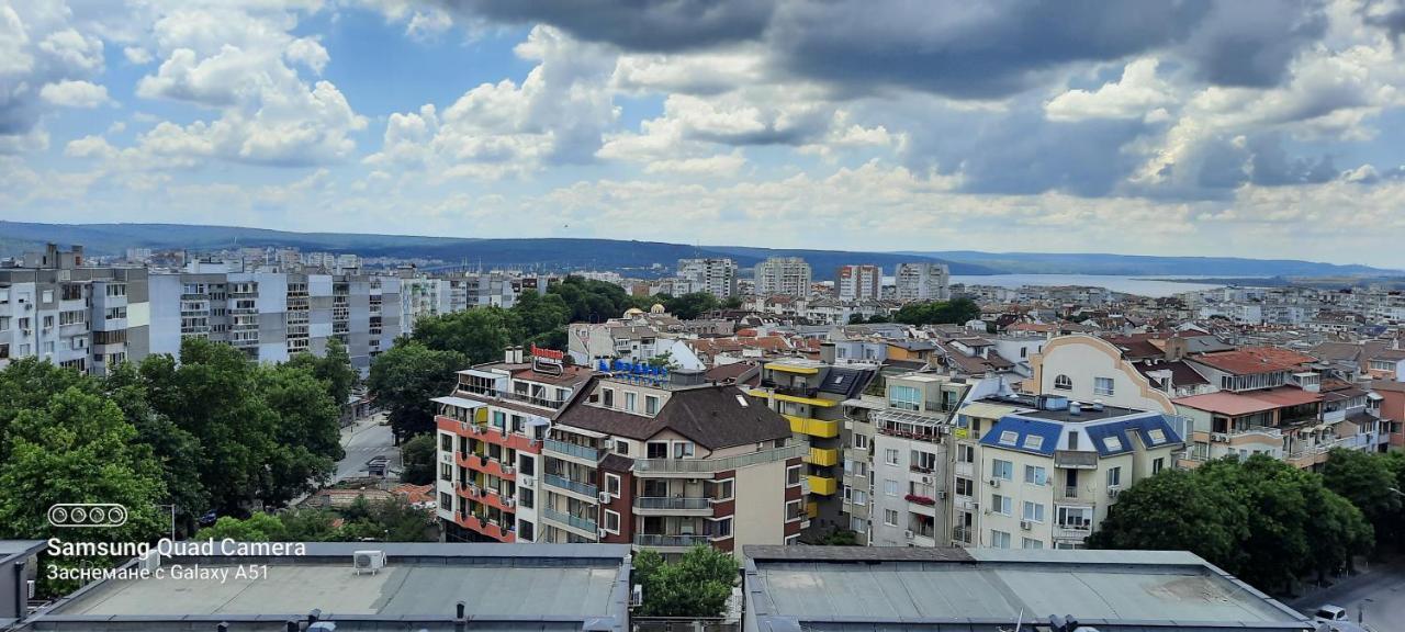 Синьо Лято Varna Exterior photo