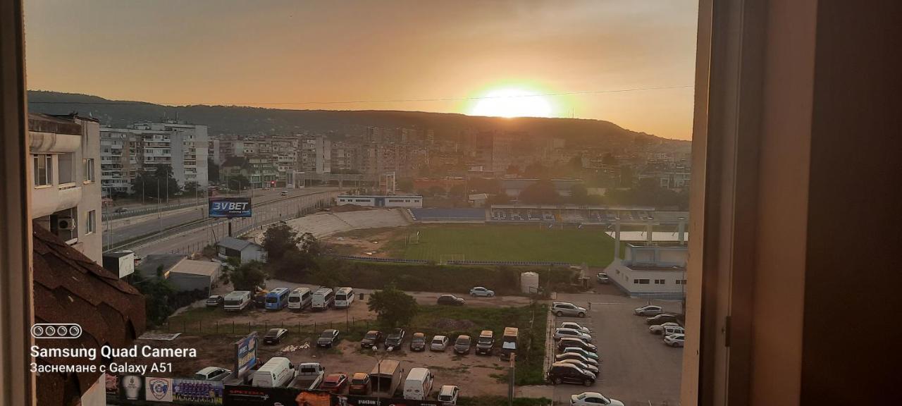 Синьо Лято Varna Exterior photo