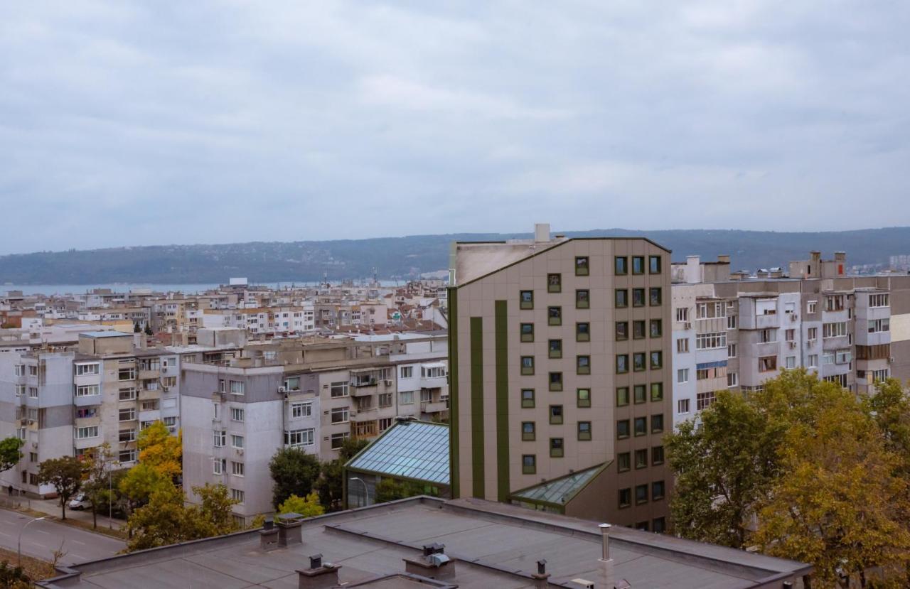 Синьо Лято Varna Exterior photo