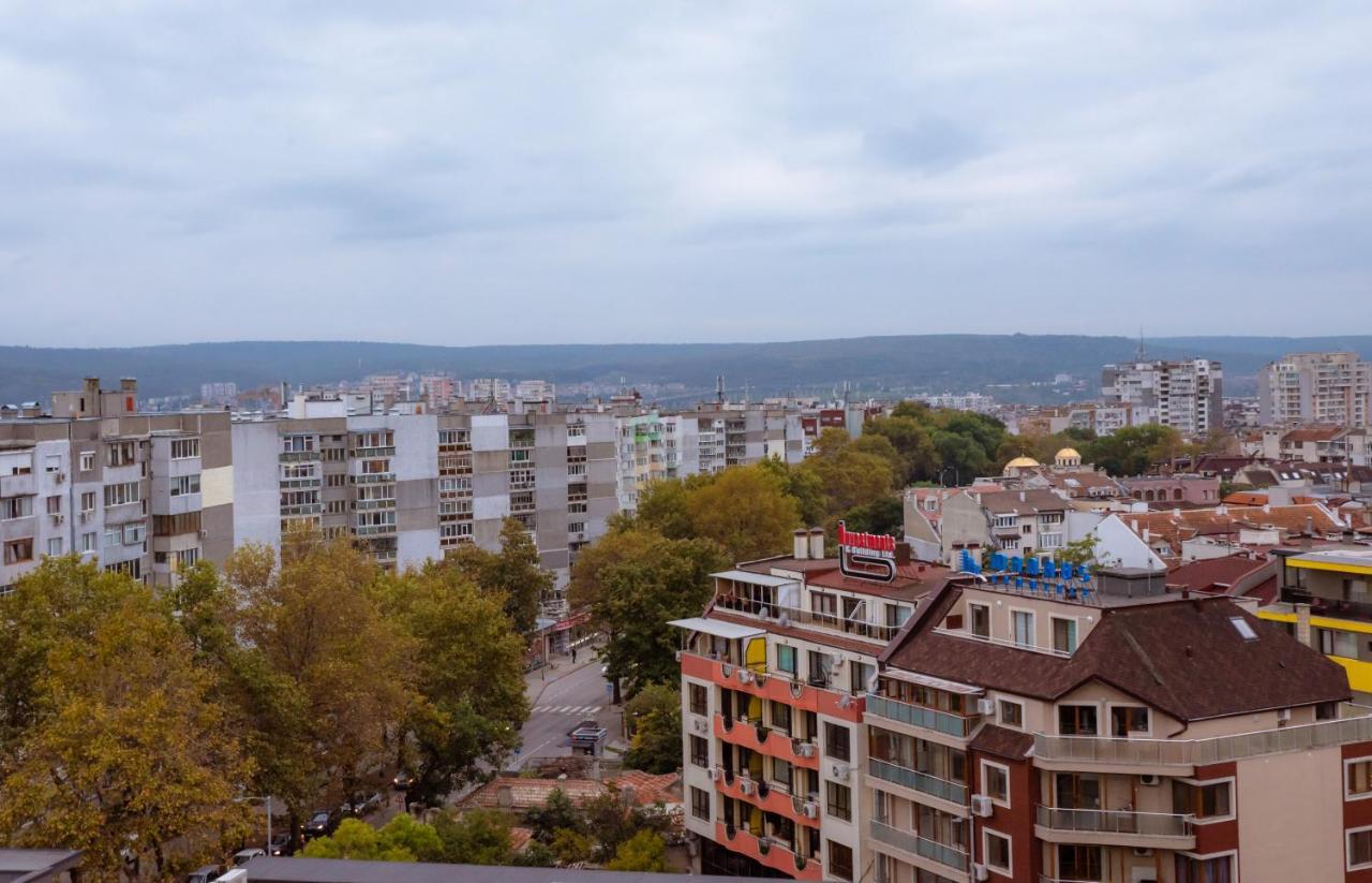 Синьо Лято Varna Exterior photo